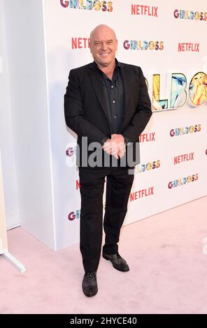 Dean Norris assiste à la première de 'Girlboss' à Los Angeles, qui s'est tenue aux cinémas ArcLight Hollywood Banque D'Images