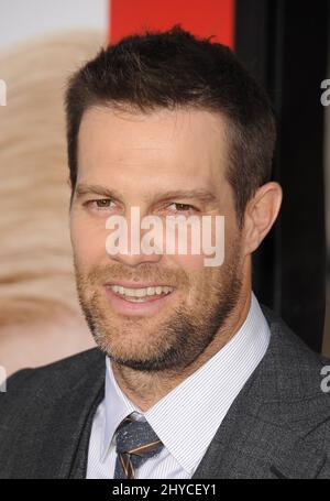 Geoff Stults participe à la première de l'inoubliable à Los Angeles Banque D'Images