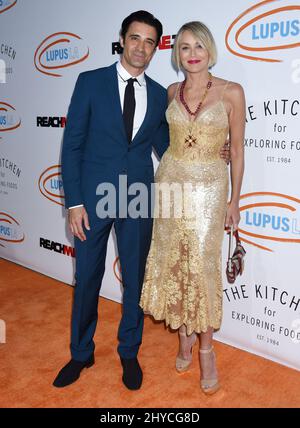 Gilles Marini et Sharon Stone arrivent pour le ballon Orange 2017 de Lupus LA : une fusée à un traitement qui s'est tenu au California Science Center de Los Angeles, aux États-Unis Banque D'Images