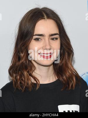 Lily Collins assiste à LA FÊTE DE LA WE qui s'est tenue au Forum de Los Angeles, États-Unis Banque D'Images