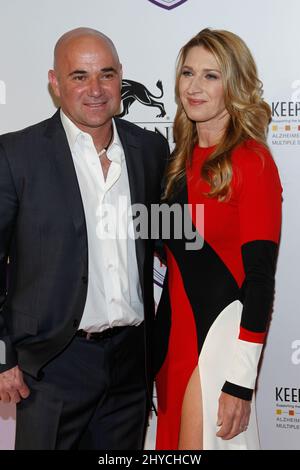 Andre Agassi, Steffi Graf participant au Gala annuel de la puissance de l'amour de Keep Memory Alive 21st, MGM Grand Garden Arena à Las Vegas, États-Unis Banque D'Images