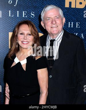 Marlo Thomas et Phil Donahue assistent à la première « The Wizard of Lies » de New York qui s'est tenue au Museum of Modern Art le 11 mai 2017 Banque D'Images