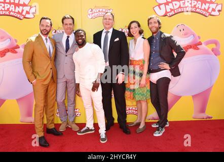 Nick Kroll, Ed Helms, Kevin Hart, DAV Pilkey, Kristen Schaal et Tom Middleditch assistent au sous-pantalon Captain : le premier film Epic à Los Angeles Banque D'Images