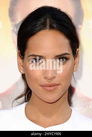 Adria Arjona assistant à la première maison à Los Angeles, tenue au TCL Chinese Theatre Banque D'Images