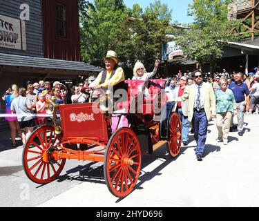 Dolly Parton visite Dollywood dans le Dewitt Banque D'Images