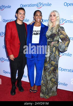 Evan Ross, Tracee Ellis Ross et Ashlee Simpson Ross participant au Gala de l'opération Smile à Santa Monica Banque D'Images