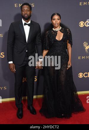 Gabrielle Union et Dwyane Wade assistent aux Emmy Awards 69th qui se tiennent au Microsoft Theatre L.A. En direct Banque D'Images