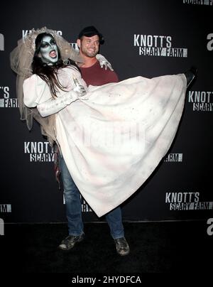 Kellan Lutz assiste à la Knott's Scary Farm et à la soirée des célébrités d'Instagram qui se tient à la Knott's Berry Farm Banque D'Images