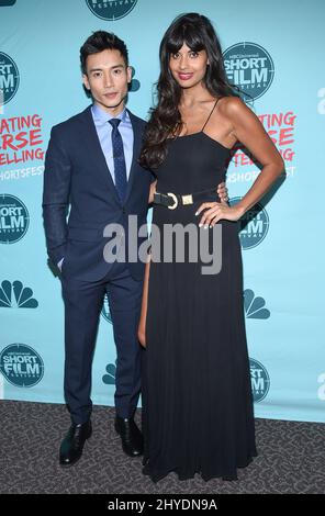 Manny Jacinto et Jameela Jamil assistent au Festival de court-métrage NBCUniversal 2017 qui s'est tenu au Théâtre de la Guilde des réalisateurs de l'Amérique Banque D'Images