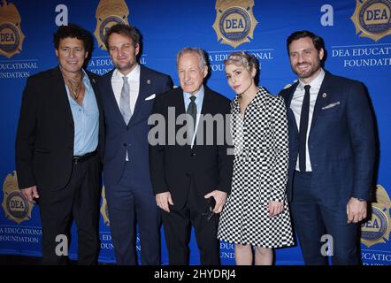 Steven Bauer, Jason Clarke, Michael Mann, Noomi Rapace et Edgar Ramirez assistent au Gala 2017 de la DEA Educational Foundation Banque D'Images