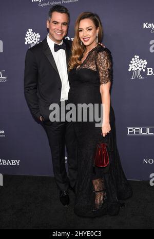 Jessica Alba et Cash Warren lors du Gala 2017 Baby2Baby présenté par Paul Mitchell à 3Labs le 11 novembre 2017 à Culver City Banque D'Images