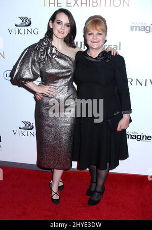 Sophie McShera et Lesley Nicol participant au Gala de l'exposition Downton Abbey à Downton Abbey : l'exposition le 17 novembre 2017 Banque D'Images