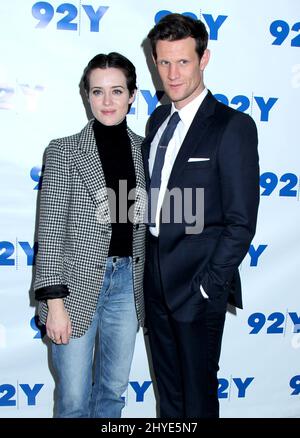 Claire Foy et Matt Smith assistent à la projection de la Couronne organisée par le 92nd, rue y, le 4 décembre 2017 Banque D'Images