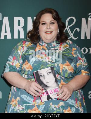 Chrissy Metz au Chrissy Metz livre de signature pour "c'est moi" tenu à Barnes and Noble au Grove le 8 avril 2018 à Los Angeles Banque D'Images