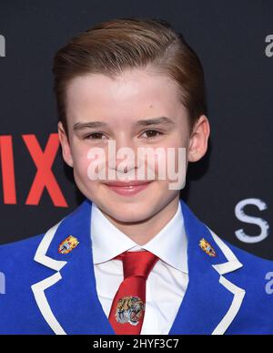 Maxwell Jenkins à la première saison 1 de Netflix au Cinerama Dome le 9 avril 2018 à Hollywood, aux États-Unis. Banque D'Images