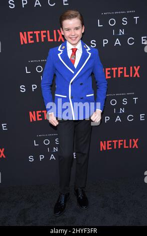 Maxwell Jenkins à la première saison 1 de Netflix au Cinerama Dome le 9 avril 2018 à Hollywood, aux États-Unis. Banque D'Images