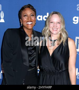 Robin Roberts et Amber Laign assistent aux GLAAD Media Awards 29th qui se tiennent au New York Hilton Midtown, aux États-Unis Banque D'Images