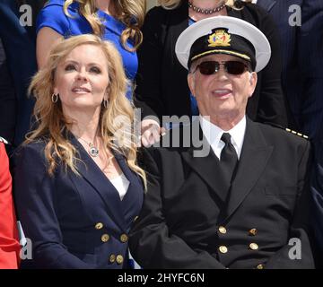 Jill Whelan et Gavin MacLeod lors des croisières Princess Cruises et de la cérémonie de la plaque d'honneur de la promenade de la renommée d'Hollywood « The Love Boat », le 10 mai 2018. Banque D'Images