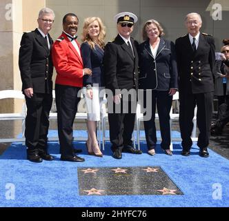 Fred Grandy, Ted Lange, Jill Whelan, Gavin MacLeod, Lauren Tewes et Bernie Kopell pendant les croisières Princess Cruises et Cast of 'The Love Boat' Hollywood Walk of Fame cérémonie honorifique de la plaque des étoiles le 10 mai 2018. Banque D'Images