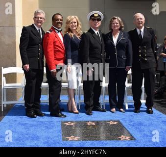 Fred Grandy, Ted Lange, Jill Whelan, Gavin MacLeod, Lauren Tewes et Bernie Kopell pendant les croisières Princess Cruises et Cast of 'The Love Boat' Hollywood Walk of Fame cérémonie honorifique de la plaque des étoiles le 10 mai 2018. Banque D'Images