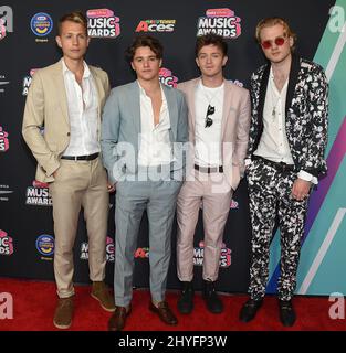 Les VAMPS arrivent aux radio Disney Music Awards 2018 à l'hôtel Loews Hollywood le 22 juin 2018 à Hollywood, Californie. Banque D'Images
