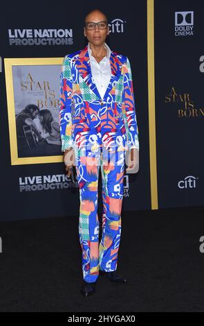 RuPaul assisté à la première d'Une étoile est né, à Los Angeles, Californie Banque D'Images