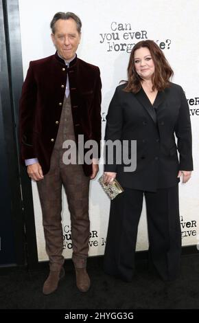 Melissa McCarthy et Richard E. Grant assistent au « pouvez-vous jamais me pardonner ? » première tenue au SVA Theatre à New York le October14, 2018 Banque D'Images