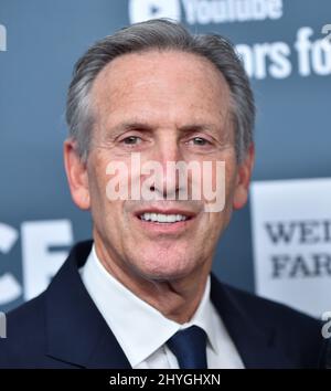 Howard Schultz arrive aux GLSEN respect Awards à l'hôtel Beverly Wilshire le 19 octobre 2018 à Beverly Hills, CA. Banque D'Images