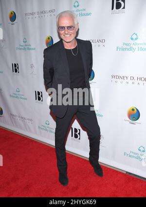 Michael des Barres arrivant au déjeuner des Prix annuels 29th de Peggy Albrecht friendly House à Beverly Hills Banque D'Images