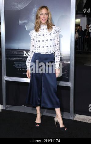 Kim Raver arrive pour la première mondiale « The Mule » qui s'est tenue au Regency Village Theatre le 10 décembre 2018 à Westwood, Los Angeles Banque D'Images