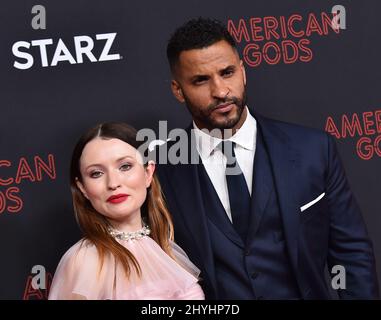 Emily Browning et Ricky Whittle arrivent à la première saison 2 de STARZ 'American Gods' à l'Ace Hotel le 05 mars 2019 à Los Angeles Banque D'Images