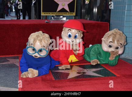 Alvin, Simon et Théodore des Chipmunks à la cérémonie des étoiles Alvin et Chipmunks tenue sur le Hollywood Walk of Fame Banque D'Images