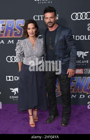 Frank Grillo et Wendy Moniz participant à la première mondiale d'Avengers: Fin de partie qui s'est tenue au Centre DES congrès DE LA le 22 avril 2019 à Los Angeles, en Californie Banque D'Images