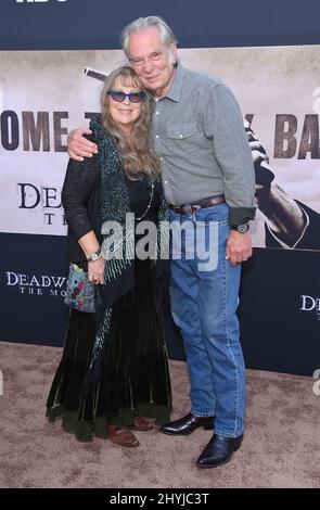 Leon Rippy et Carol Rippy à la première de « Deadwood » de HBO films à Los Angeles, qui s'est tenue au Cinerama Dome Hollywood Banque D'Images