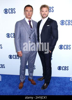 Julian McMahon et Kellan Lutz assistent à la présentation du CBS 2019 au Todd English Food Hall Banque D'Images