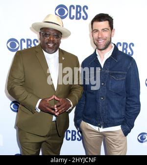 Cedric The Entertainer & Max Greenfield participant à l'avant-plan CBS 2019 qui s'est tenu au Todd English Food Hall Banque D'Images