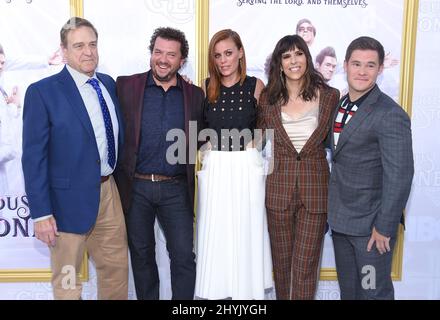 John Goodman, Danny McBride, Cassidy Freeman, EDI Patterson et Adam Devine arrivent à la première « The Righteous Gemstones » de Los Angeles aux Paramount Studios Banque D'Images