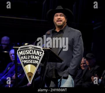 Garth Brooks assistait à la cérémonie et au concert d'induction du Temple de la renommée des musiciens de 2019, qui ont eu lieu au Schermerhorn Symphony Center de Nashville, Tennessee. Banque D'Images