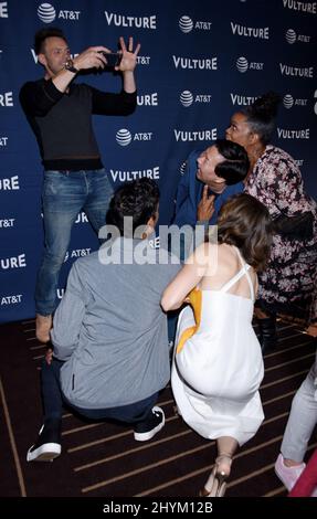 Joel McHale, Danny Pudi, Ken Jeong, Yvette Nicole Brown et Alison Brie au Vulture Festival Los Angeles 2019 qui s'est tenu à l'hôtel Hollywood Roosevelt le 10 novembre 2019 à Hollywood, CA. Banque D'Images