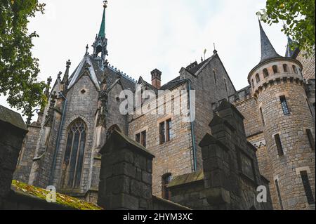 Château de Marienburg construit dans le style néo-gothique à Pattensen, Basse-Saxe, Allemagne Banque D'Images