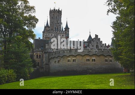 Château de Marienburg construit dans le style néo-gothique à Pattensen, Basse-Saxe, Allemagne Banque D'Images