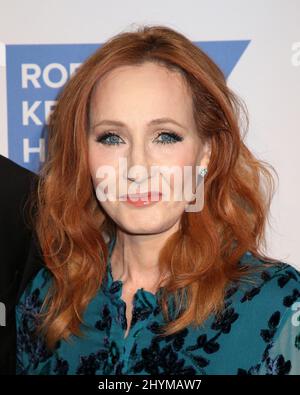 J.K. Rowling assistait aux RFK Ripple of Hope Awards à New York City, États-Unis, le jeudi 13 décembre 2019. Banque D'Images