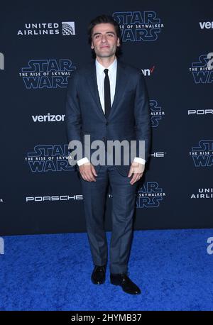 Oscar Isaac participant à la première mondiale de Star Wars: L'ascension de Skywalker à Los Angeles Banque D'Images