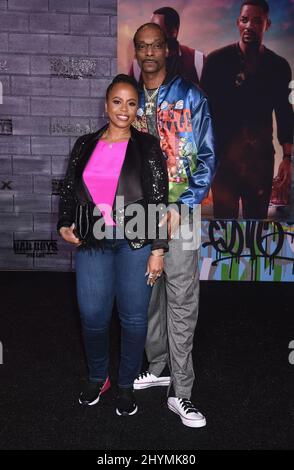 Snoop Dogg et Shante Taylor lors de la première « Bad Boys for Life » à Los Angeles, au TCL Chinese Theatre Banque D'Images