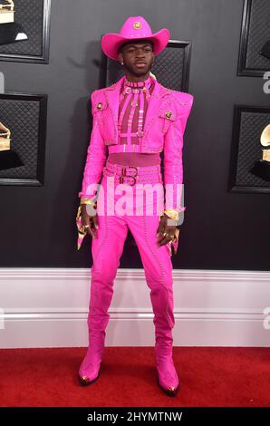 Lil NAS X participe aux GRAMMY Awards 2020 organisés au Staples Center de Los Angeles, Californie. Banque D'Images