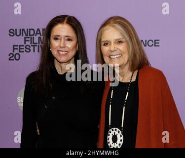 Julie Taymor, Gloria Steinem à la première de 'The Glorias' lors du Sundance film Festival 2020 qui s'est tenu au théâtre Eccles le 26 janvier 2020 à Park City, Utah. Banque D'Images