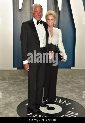 George Hamilton à la Vanity Fair Oscar Party 2020 tenue au Wallis Annenberg Center for the Performing Arts le 9 février 2020 à Beverly Hills, CA. Banque D'Images