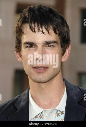 Christopher Gorham assiste à l'Académie des arts et des sciences de la télévision pour présenter une soirée avec « Ugly Betty » au Leonard Goldenson Theatre à Hollywood. Photo : presse britannique Banque D'Images