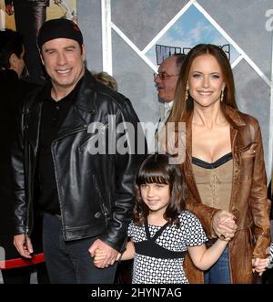 John Travolta, Kelly Preston et sa fille Ella Travolta assistent à la première de Los Angeles des « Wild Hogs » à Hollywood. Photo : presse britannique Banque D'Images