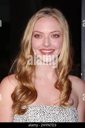 Amanda Seyfried participe à la première mondiale « Alpha Dog » à Hollywood. Photo : presse britannique Banque D'Images